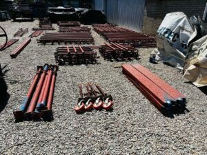 scaffolding, aluminium & woodworking tools